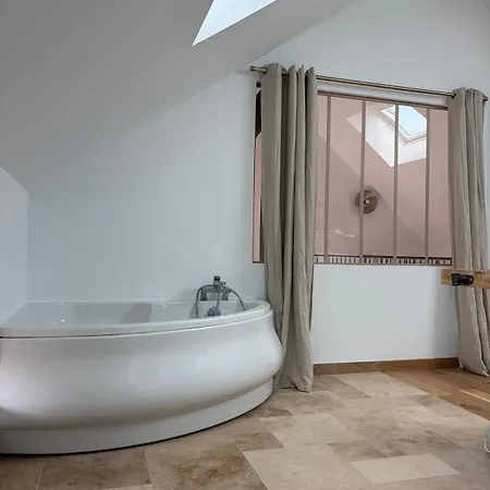 Favorite House 4 Bedrooms Jacuzzi Countryside 1 Hour From Paris * Lorrez-le-Bocage-Preaux